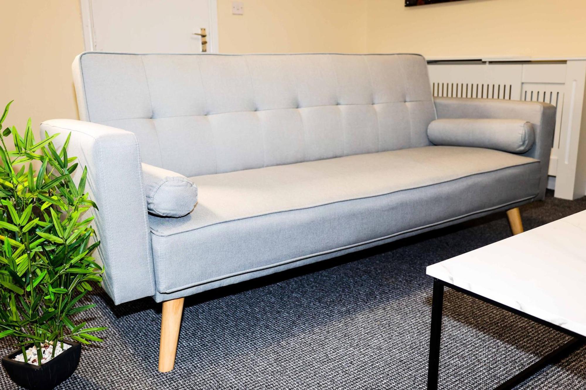 Lausory King Bed Living Your Luxe Home Away Нотингам Екстериор снимка